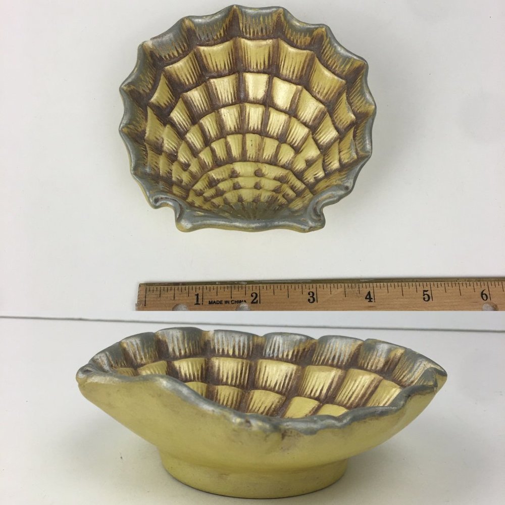 Vtg Chalkware‎ Seashell Jewelry Dish Wall Decor